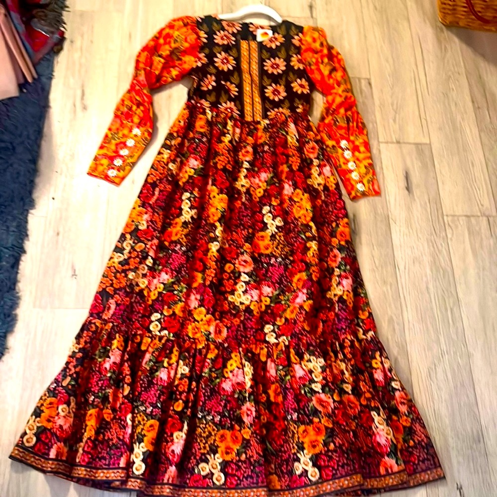 🌹PRICE FIRM FARM Rio EUC Size XS Stunning Long Sleeves Details Maxi Dress!